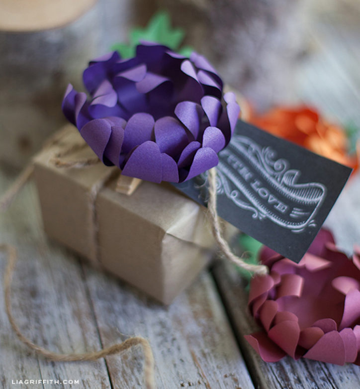 Paper mum gift topper