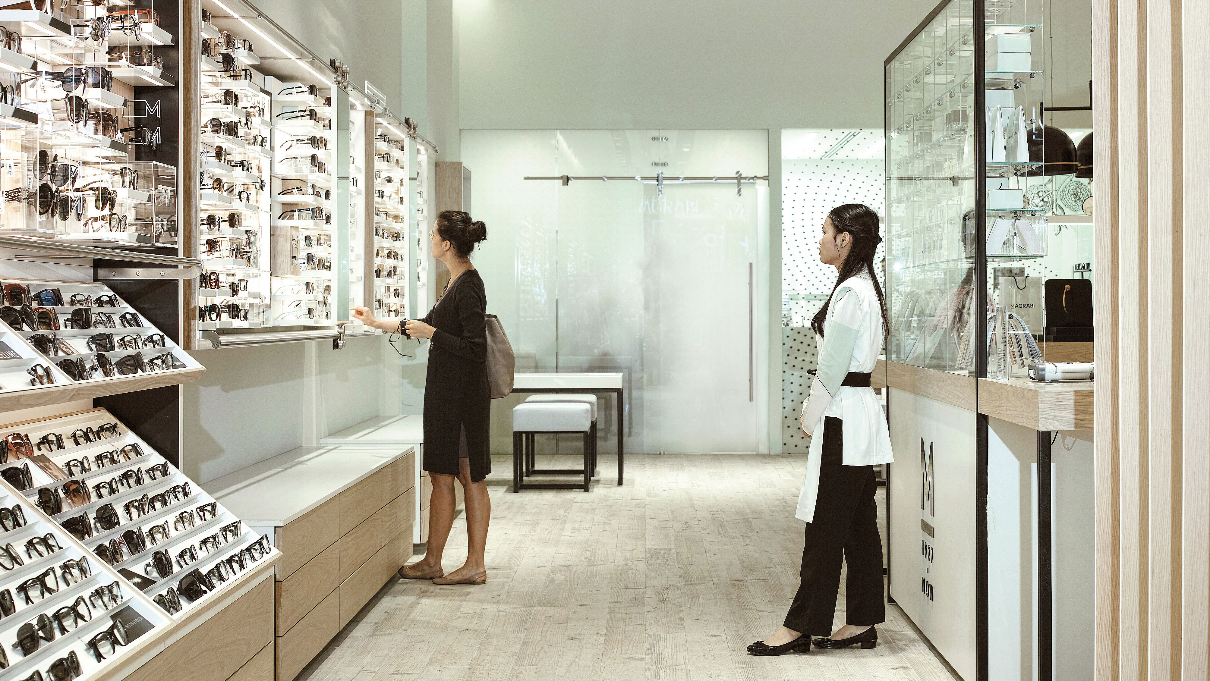 Magrabi optical in store