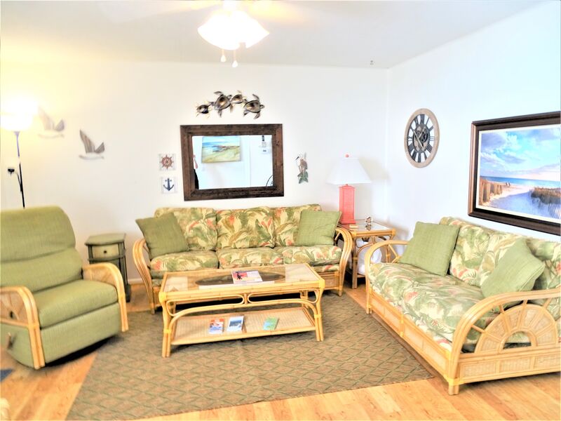 Siesta Beach House #208 Second Floor, Minute Walk to Beach Siesta Beach House #208 Second Floor, Minute Walk to Beach