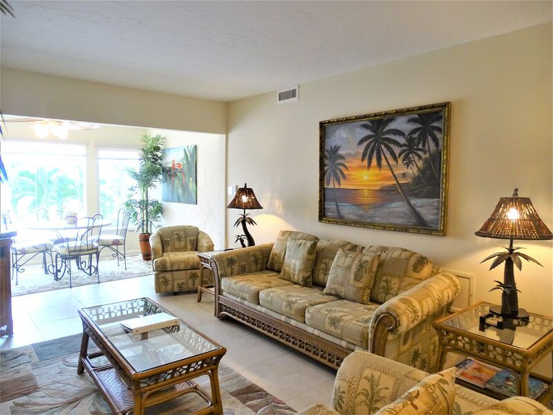 Sunset Royale - 208- Gorgeous Sunsets awaits beautiful 1 bedroom Sunset Royale - 208- Gorgeous Sunsets awaits beautiful 1 bedroom
