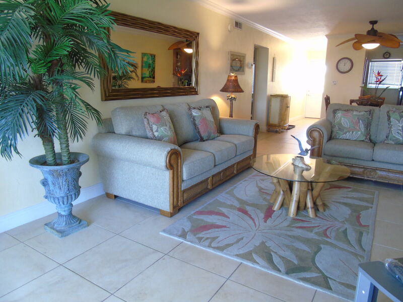 Sunset Royale - 302- Stunning Sunset Views from this well appoin Sunset Royale - 302- Stunning Sunset Views from this well appoin