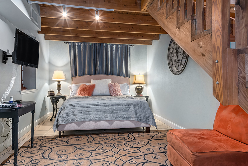 Bloomingwild Amore Dolce Hill Country Bed And Breakfast