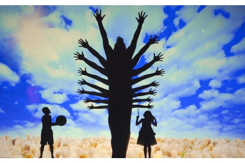 The Silhouettes: Love happens!