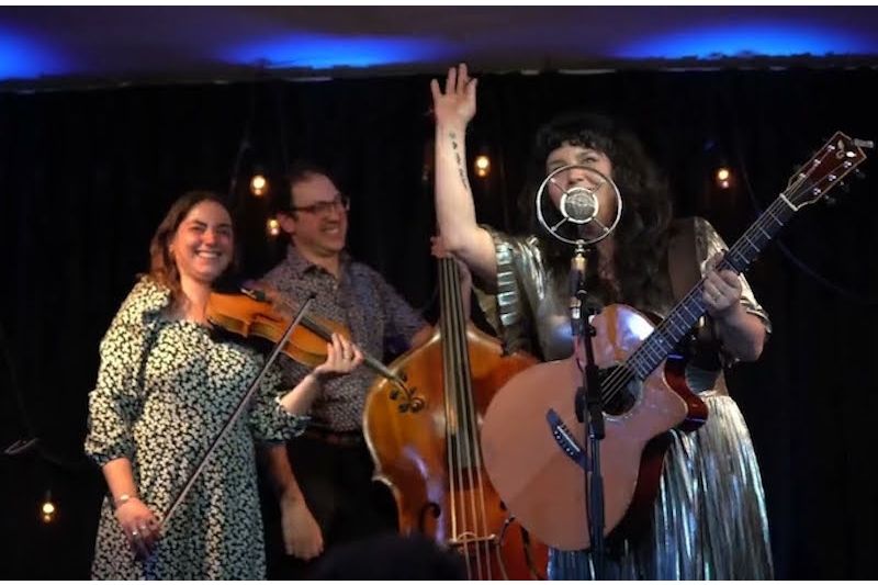 Rachel Sumner and Traveling Light