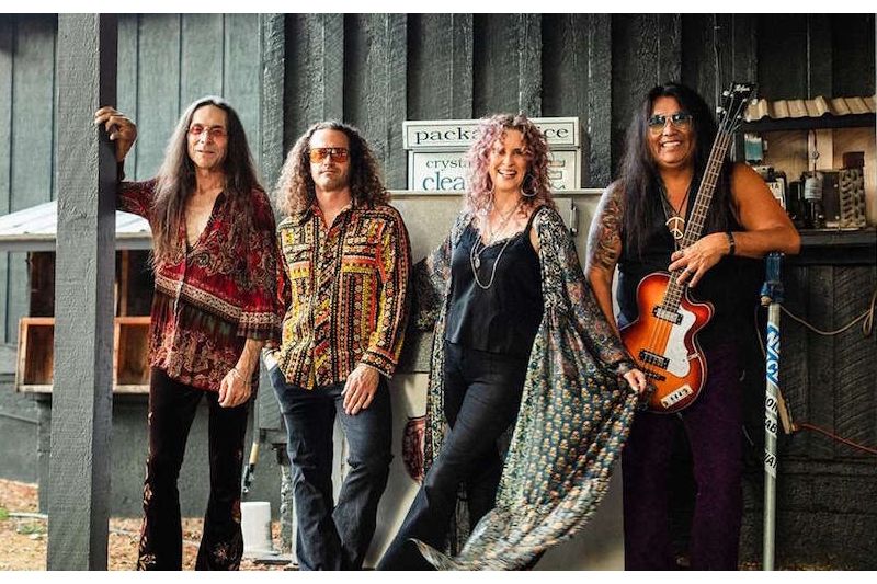 Paper Flowers: Remembering Fleetwood Mac