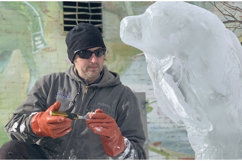 Tenth Annual Sweet Pea Ice Carving Competition