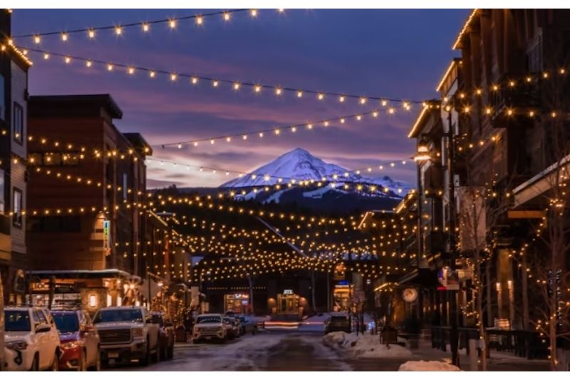 Big Sky Christmas Stroll