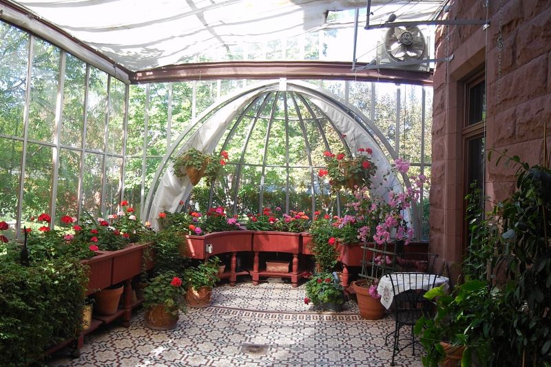 Enjoy the Moss Mansion on Mother's Day!