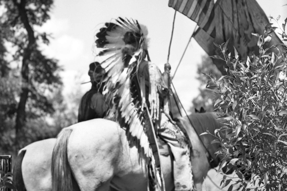 Reception Crow Tribe Photos Lively Times