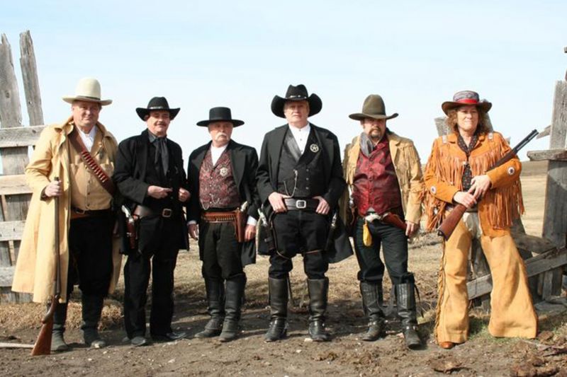 Guns Of TheGolden West
