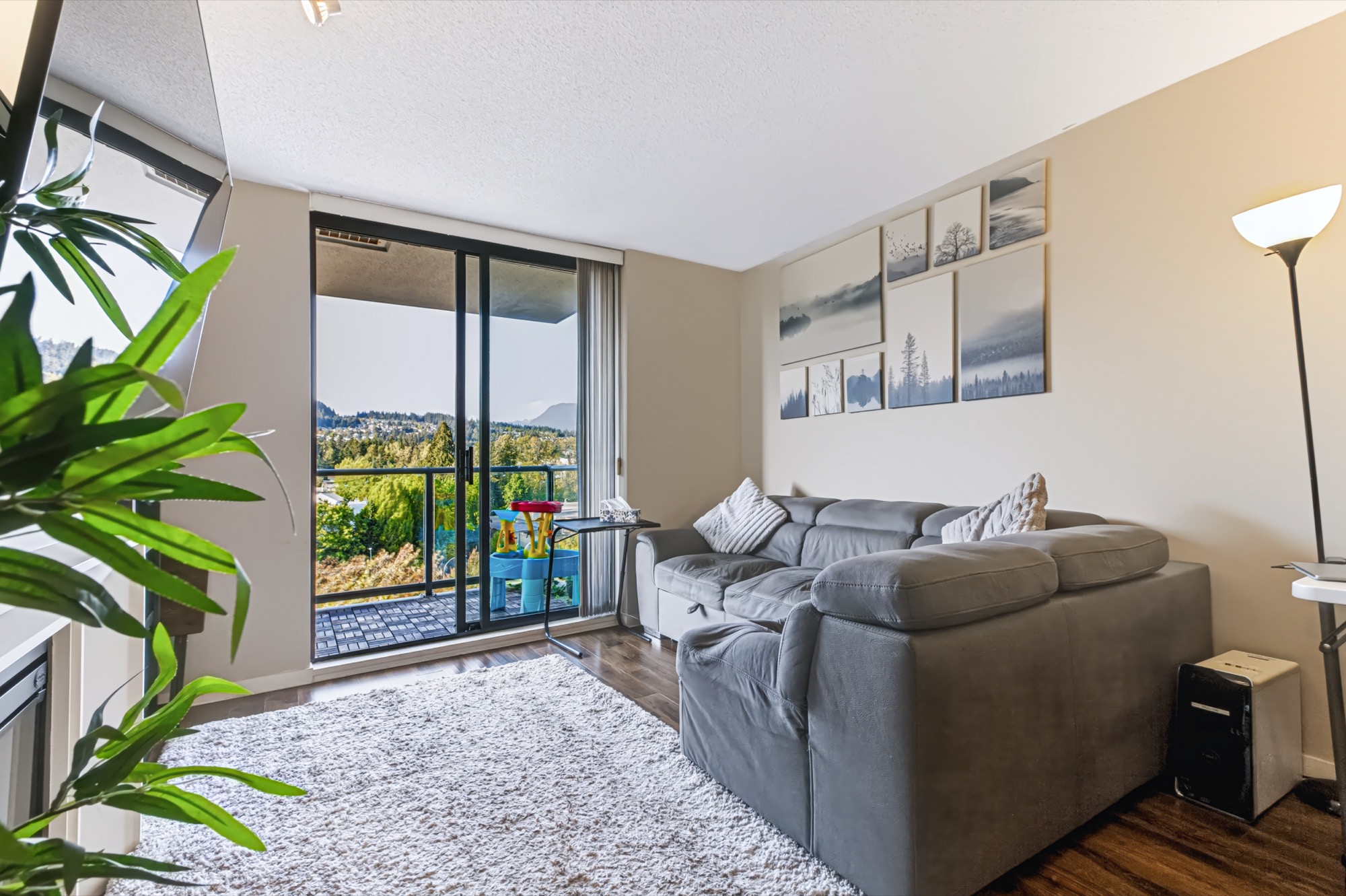 Property photo 102
