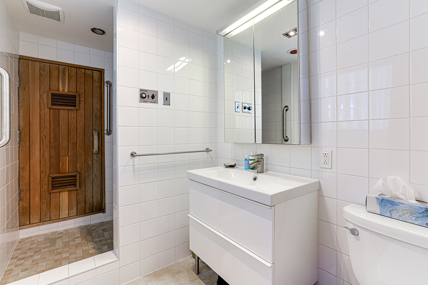 Property photo 128
