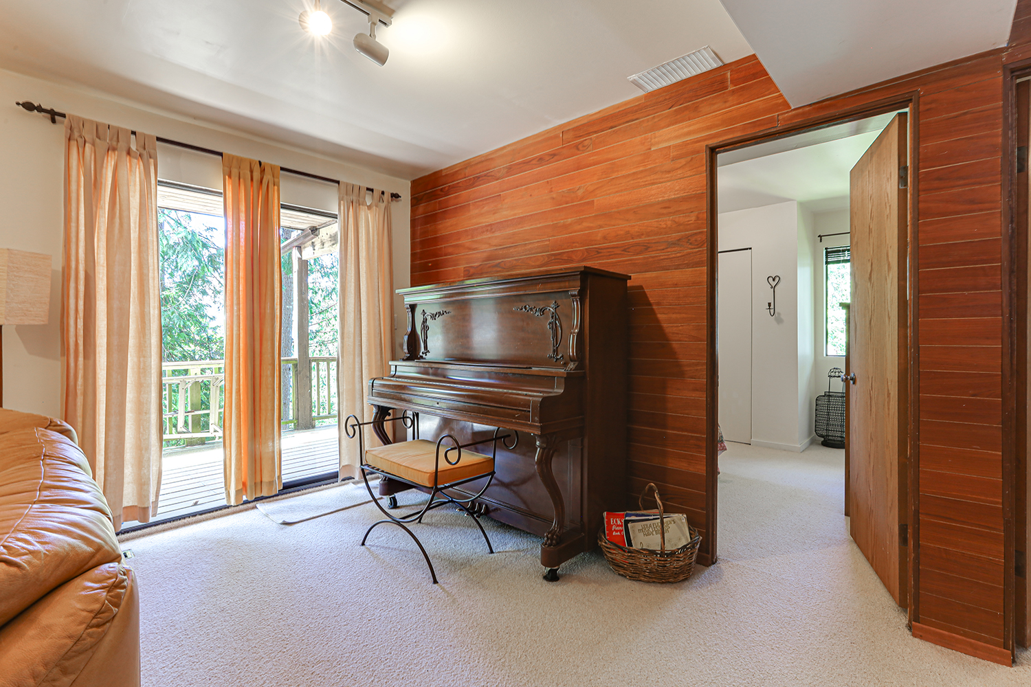 Property photo 140