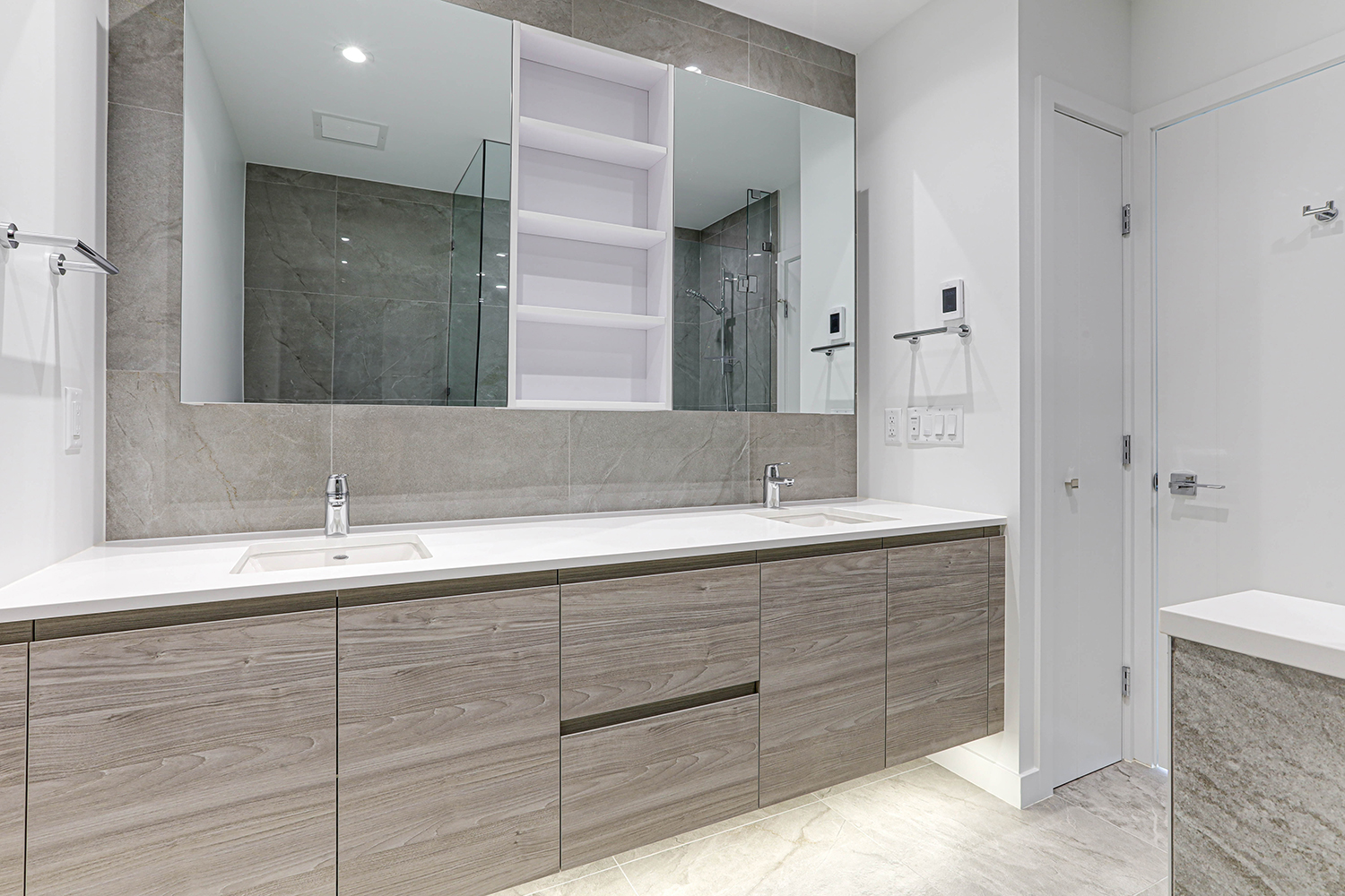 Property photo 126