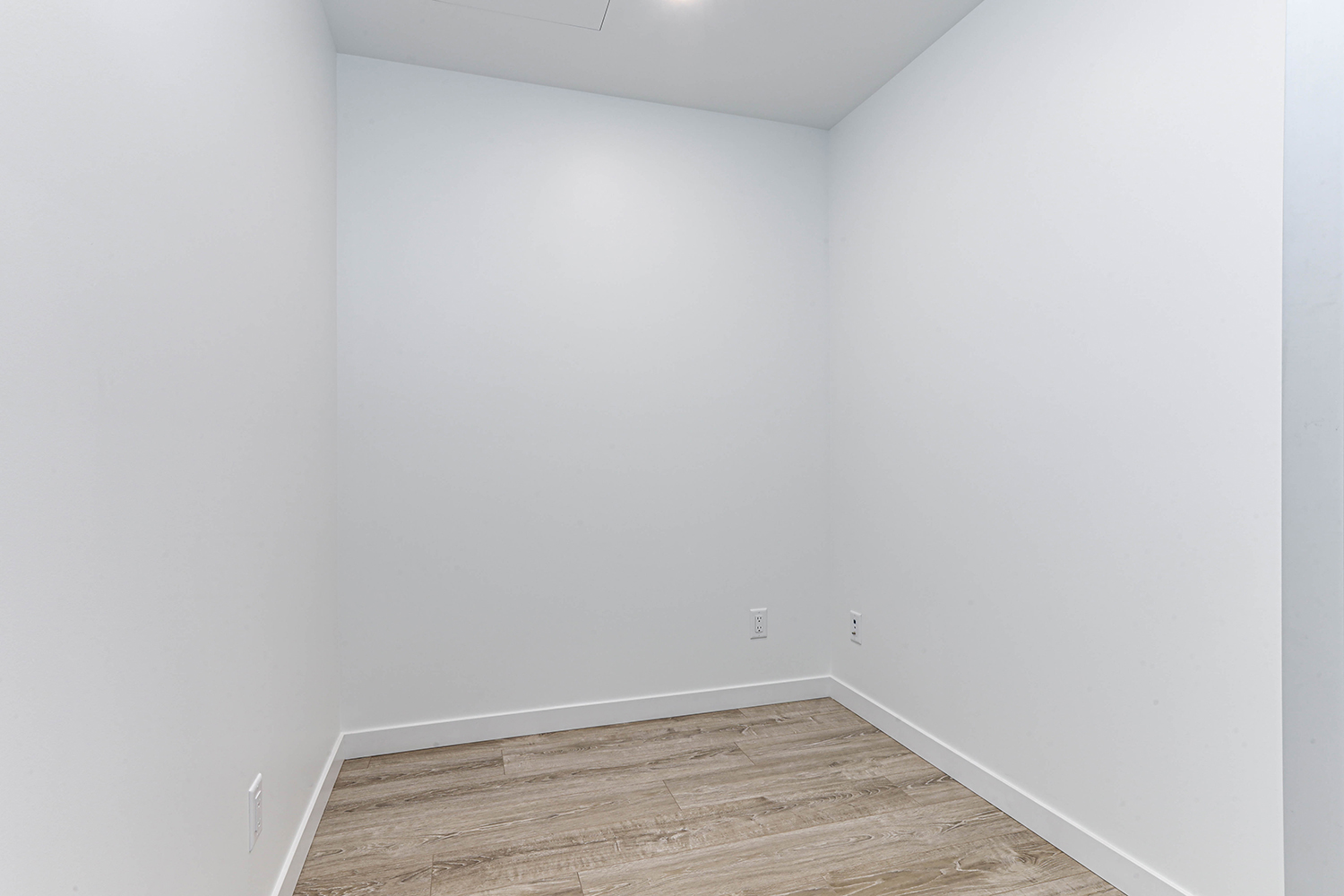 Property photo 130