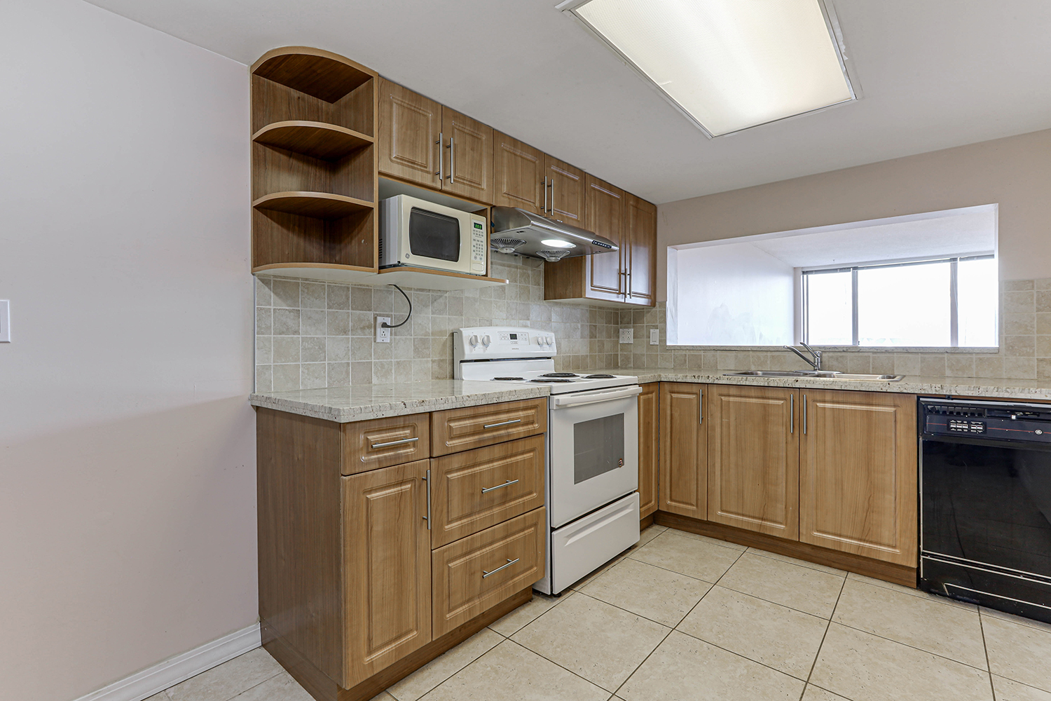 Property photo 115