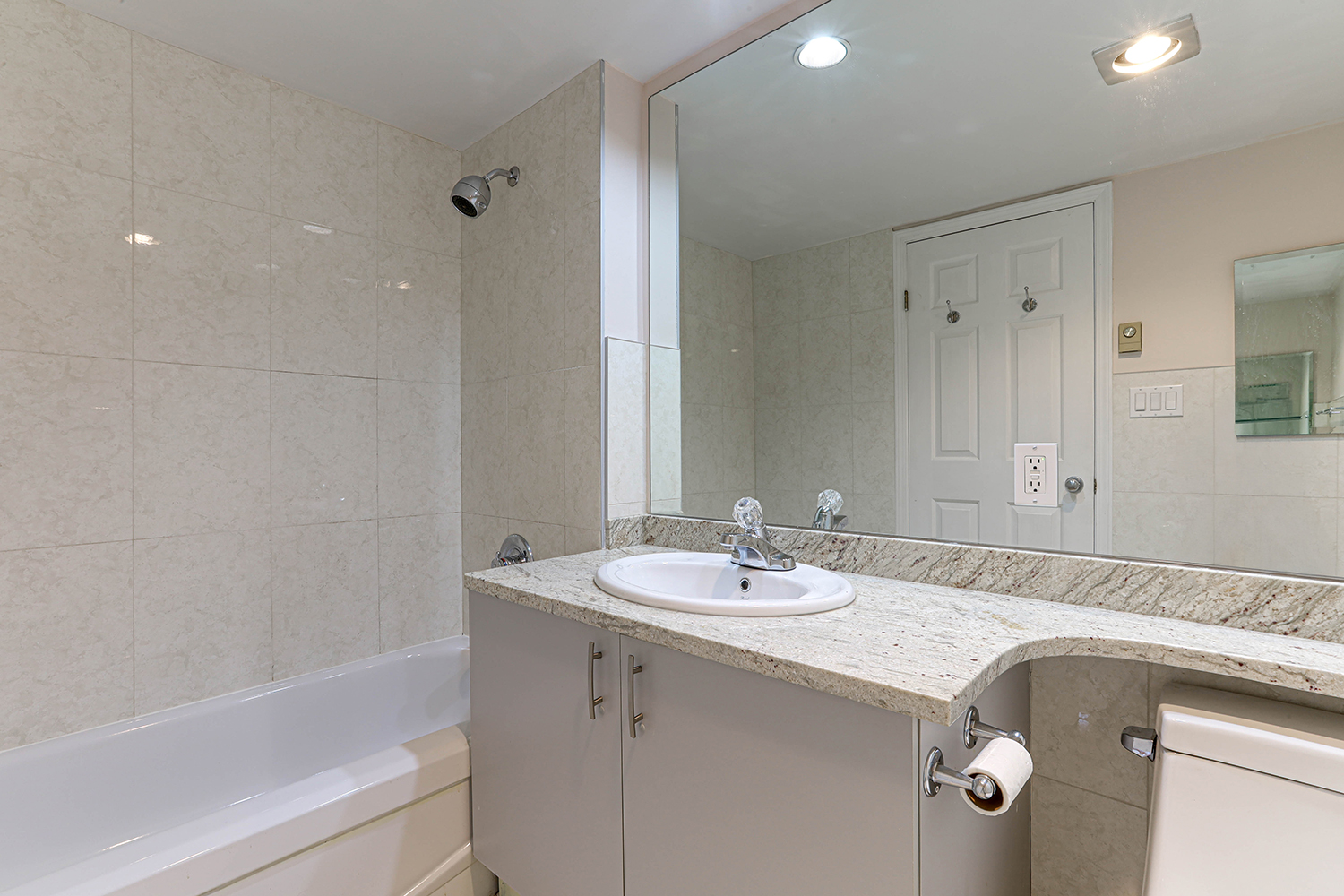 Property photo 125