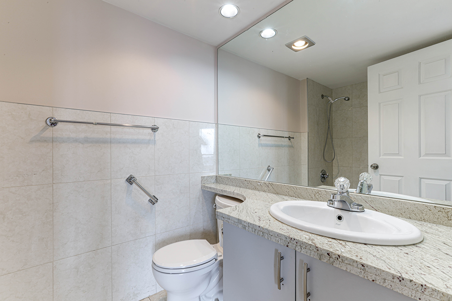 Property photo 128