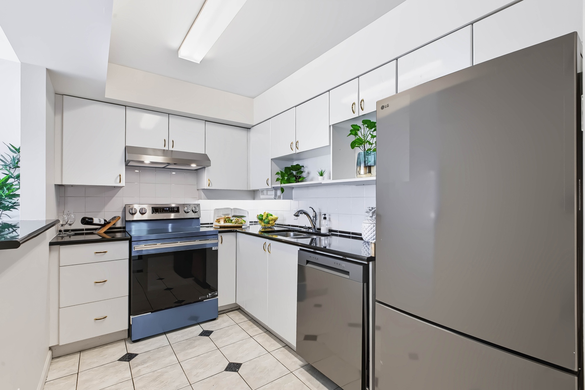 Property photo 110