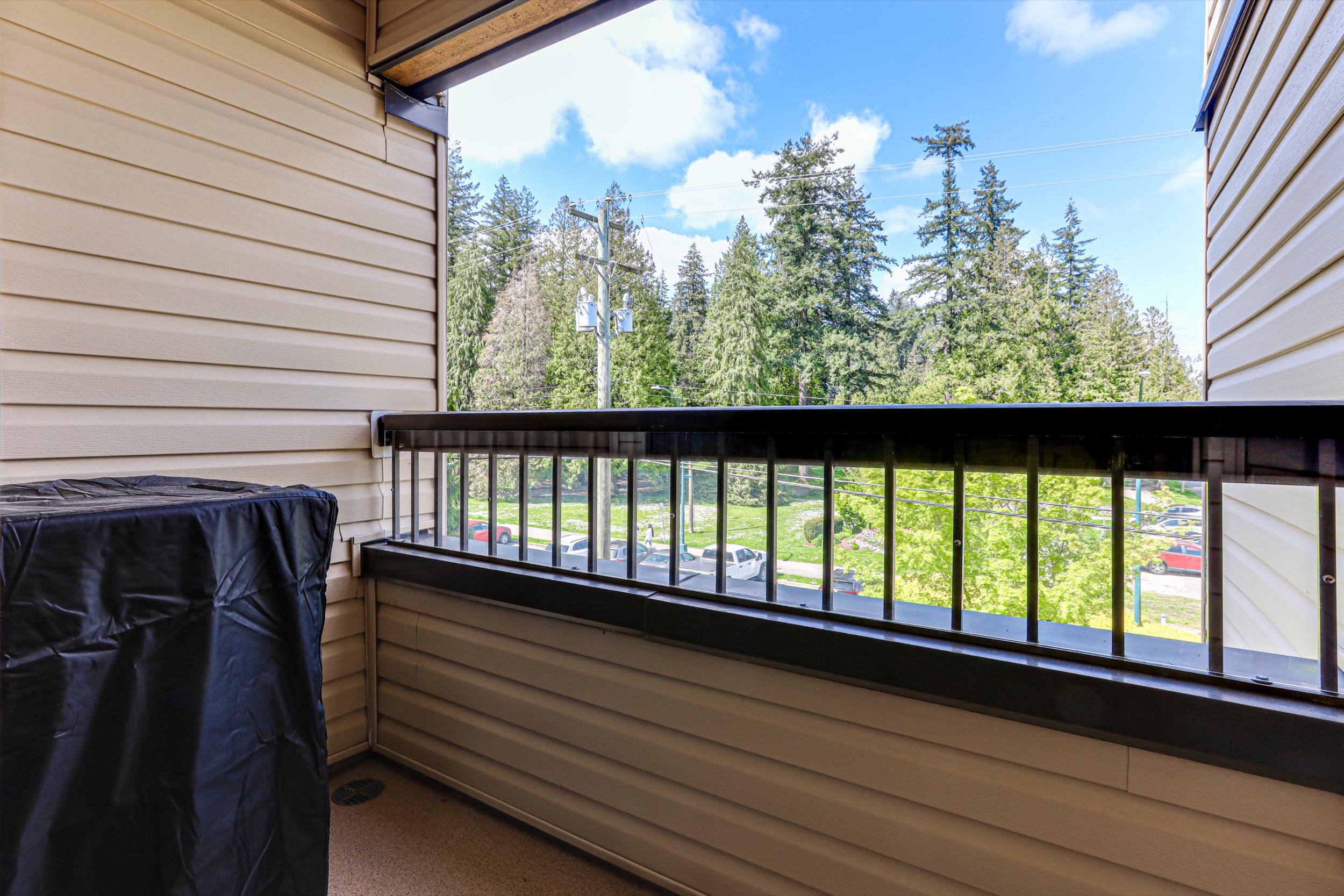 Property photo 129