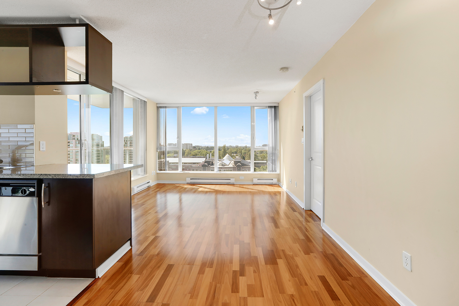 Property photo 107