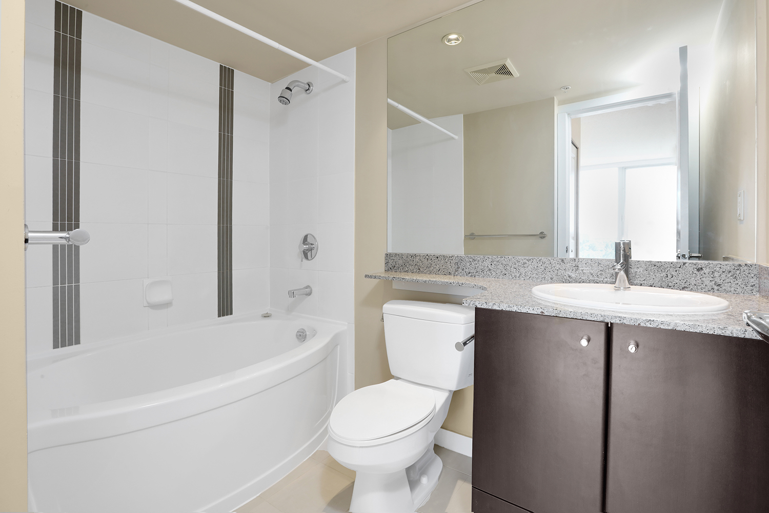 Property photo 123