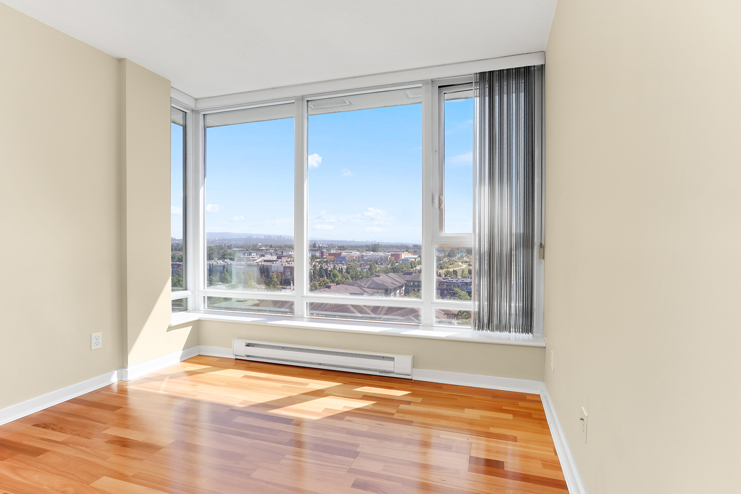Property photo 125