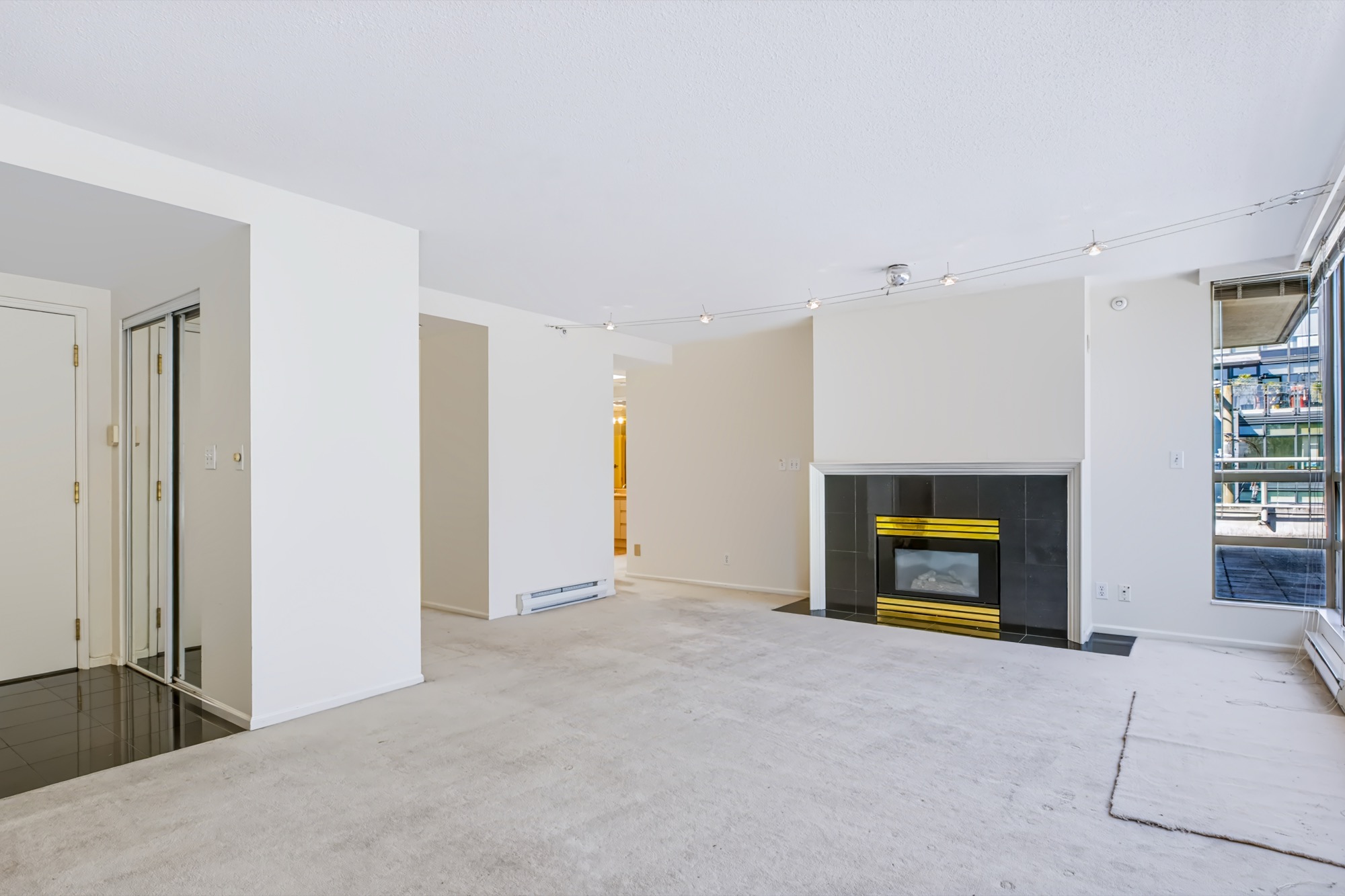 Property photo 107