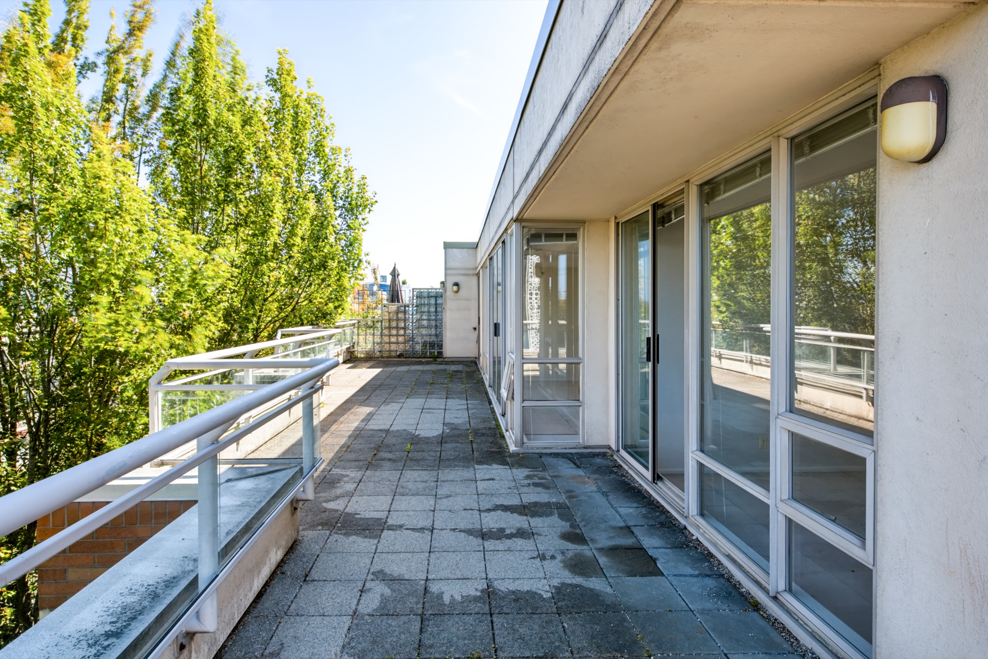 Property photo 125