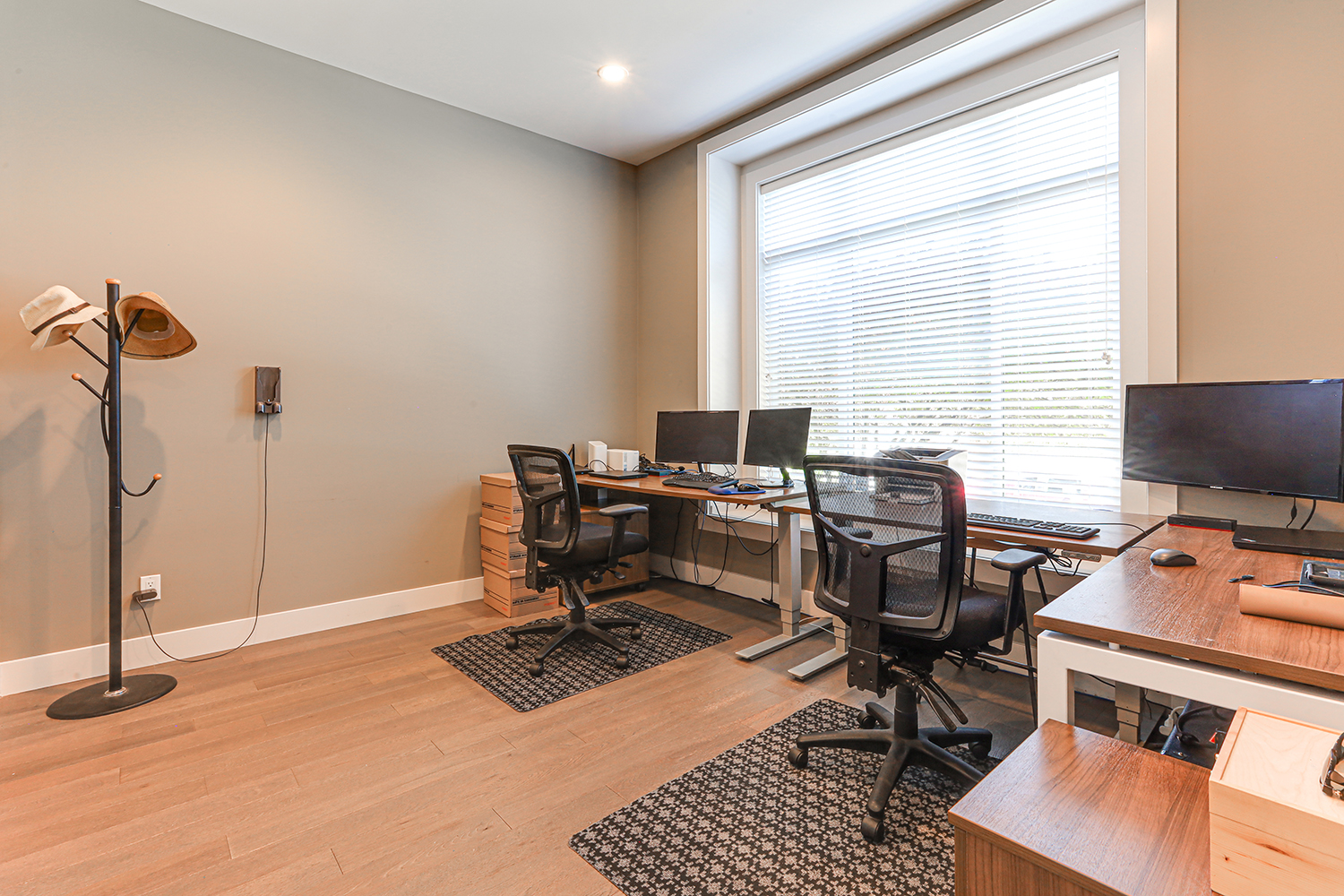 Property photo 125