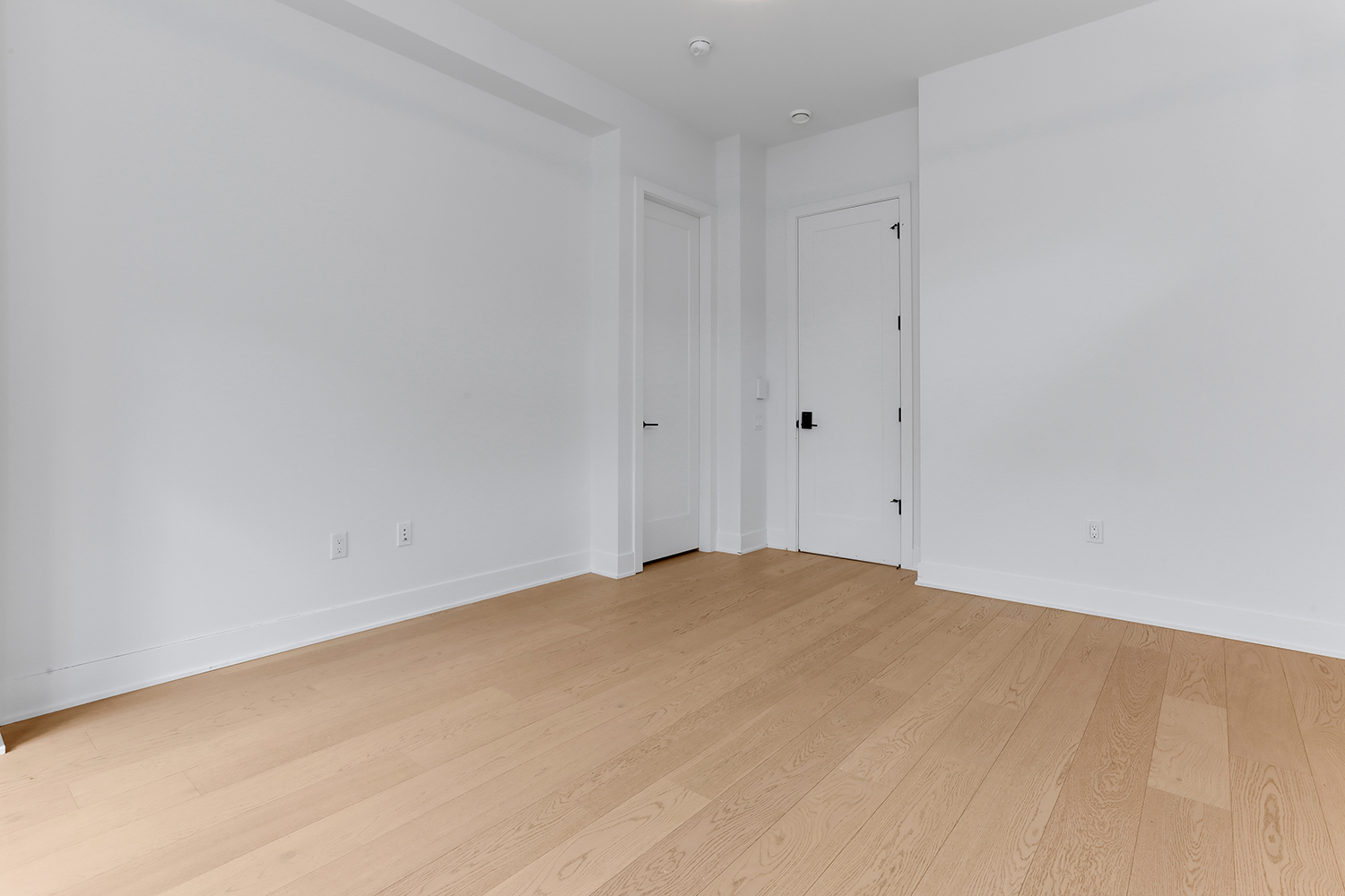 Property photo 128