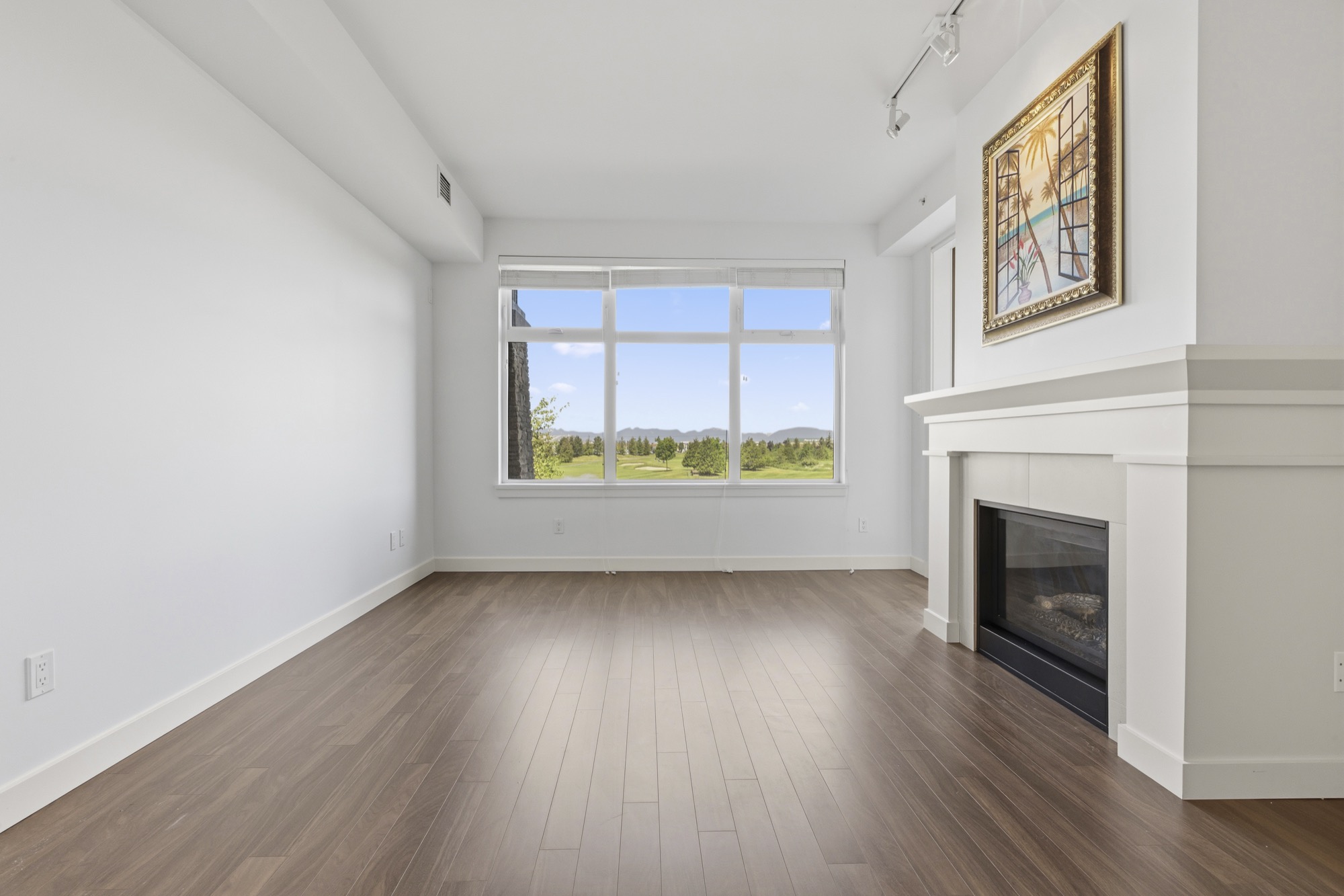 Property photo 107