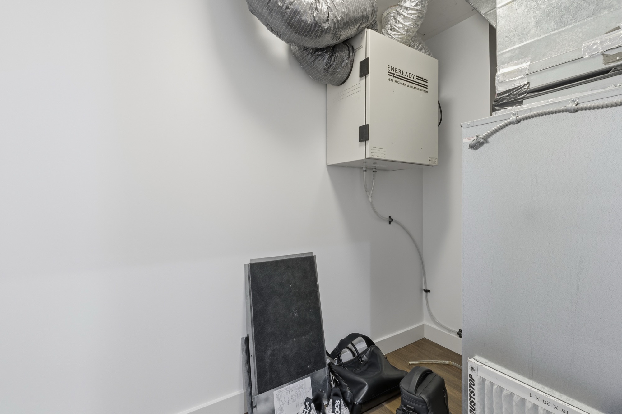 Property photo 128