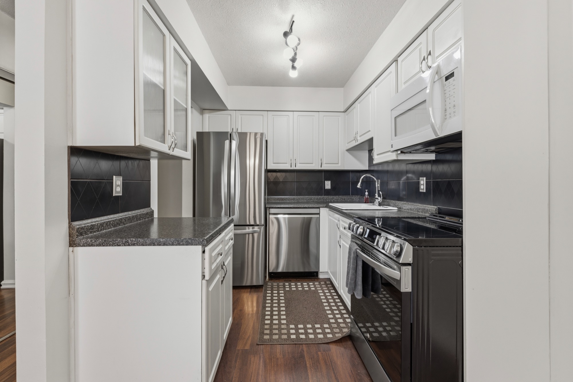 Property photo 112