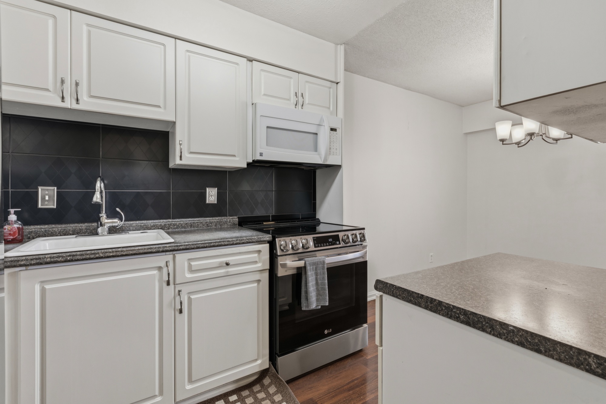 Property photo 113