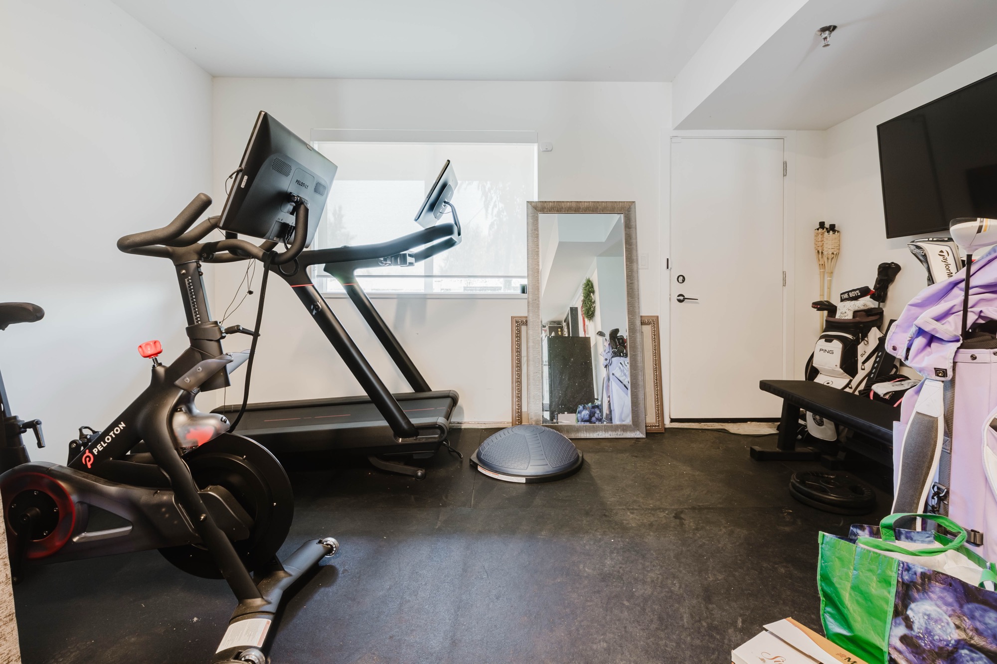 Property photo 128