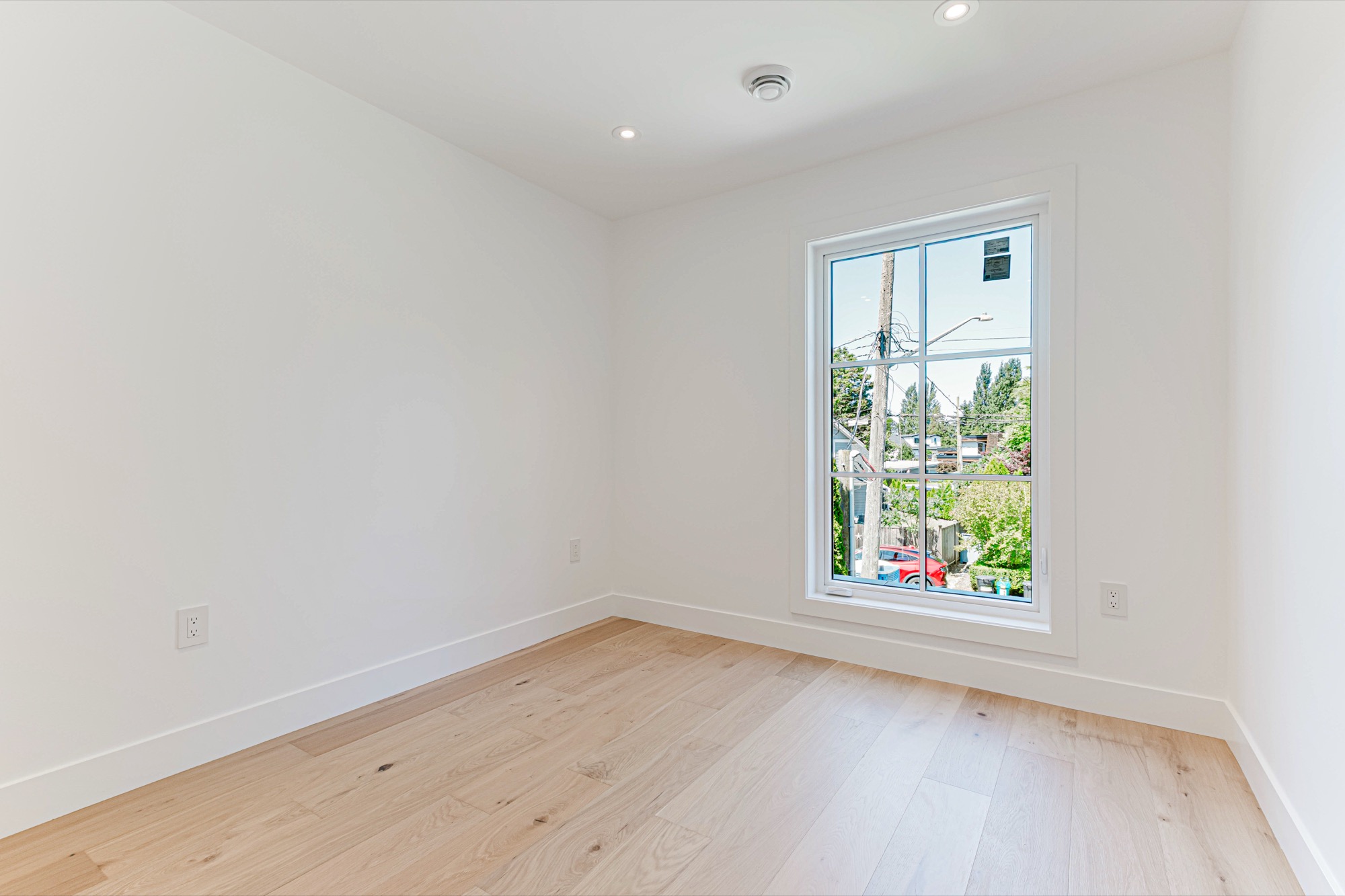 Property photo 123