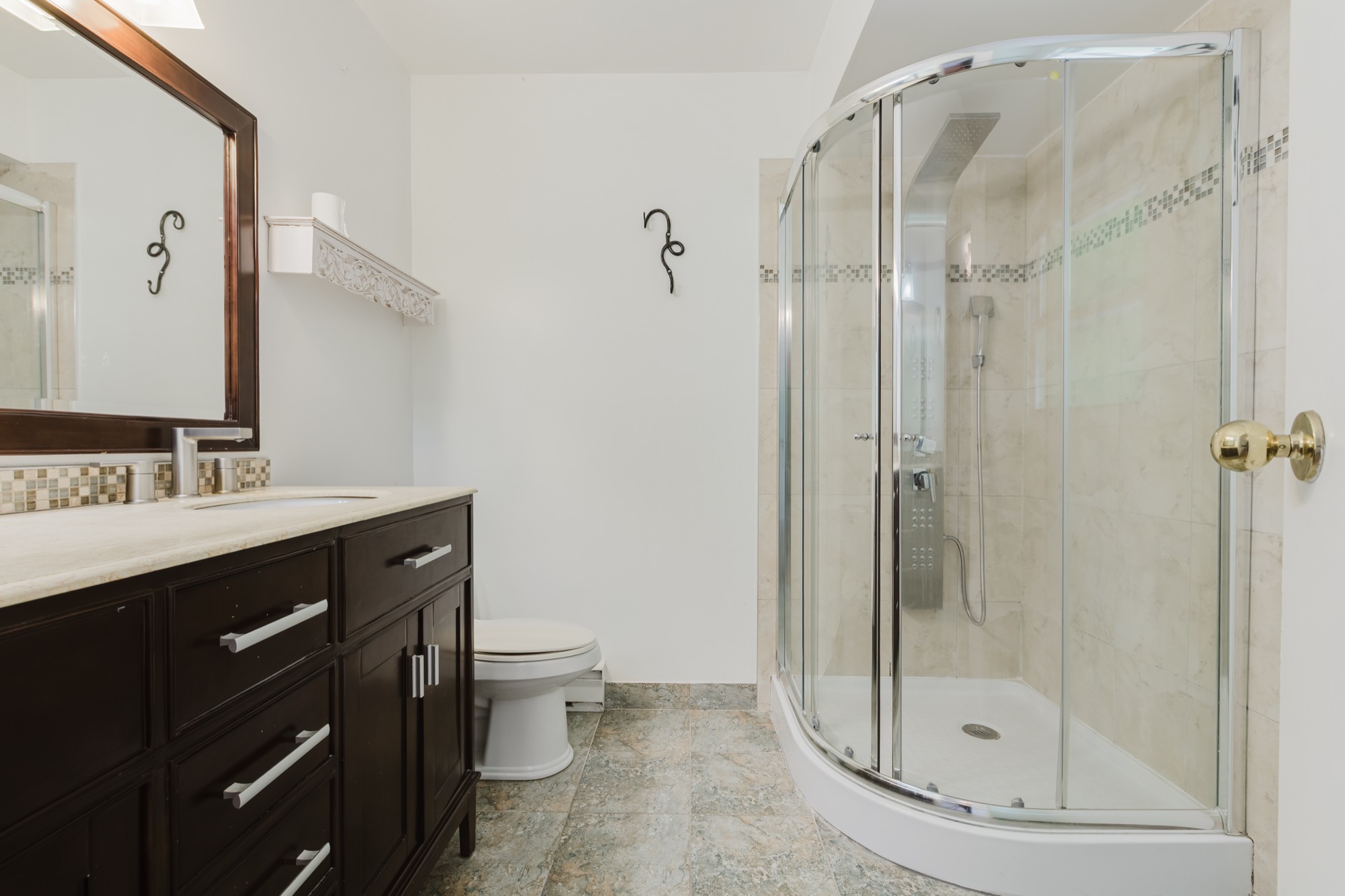 Property photo 121