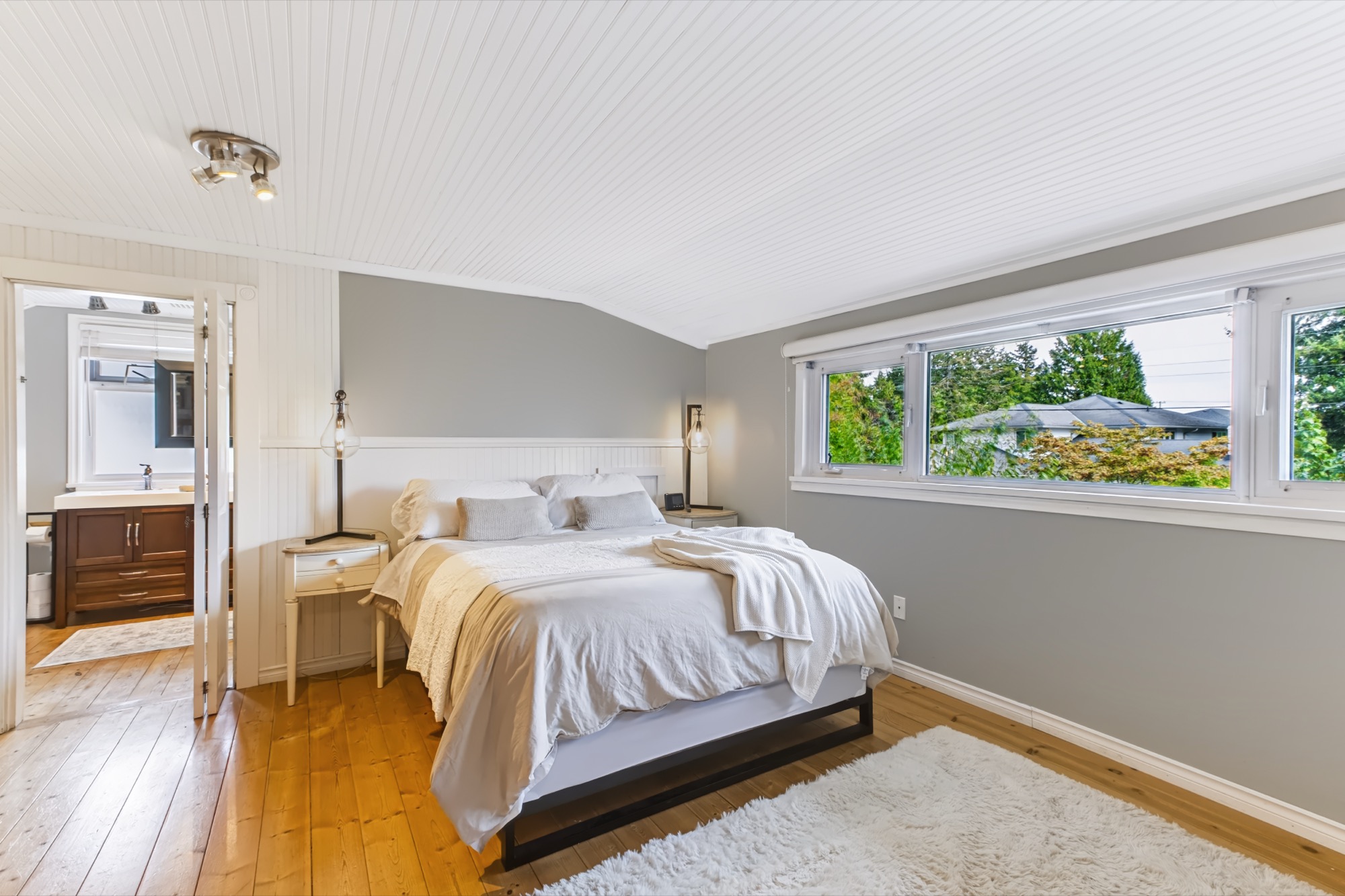 Property photo 125