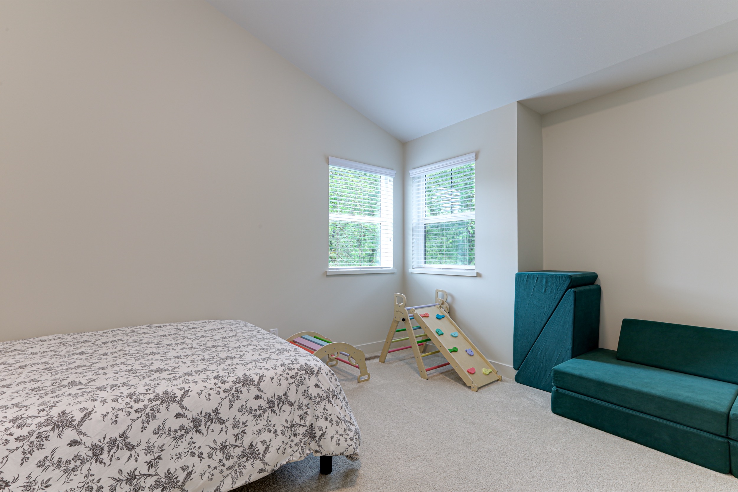 Property photo 135
