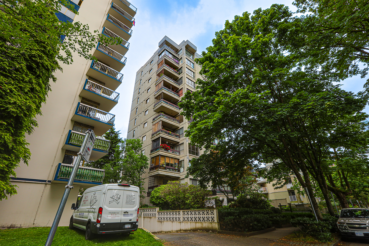 Property photo 100