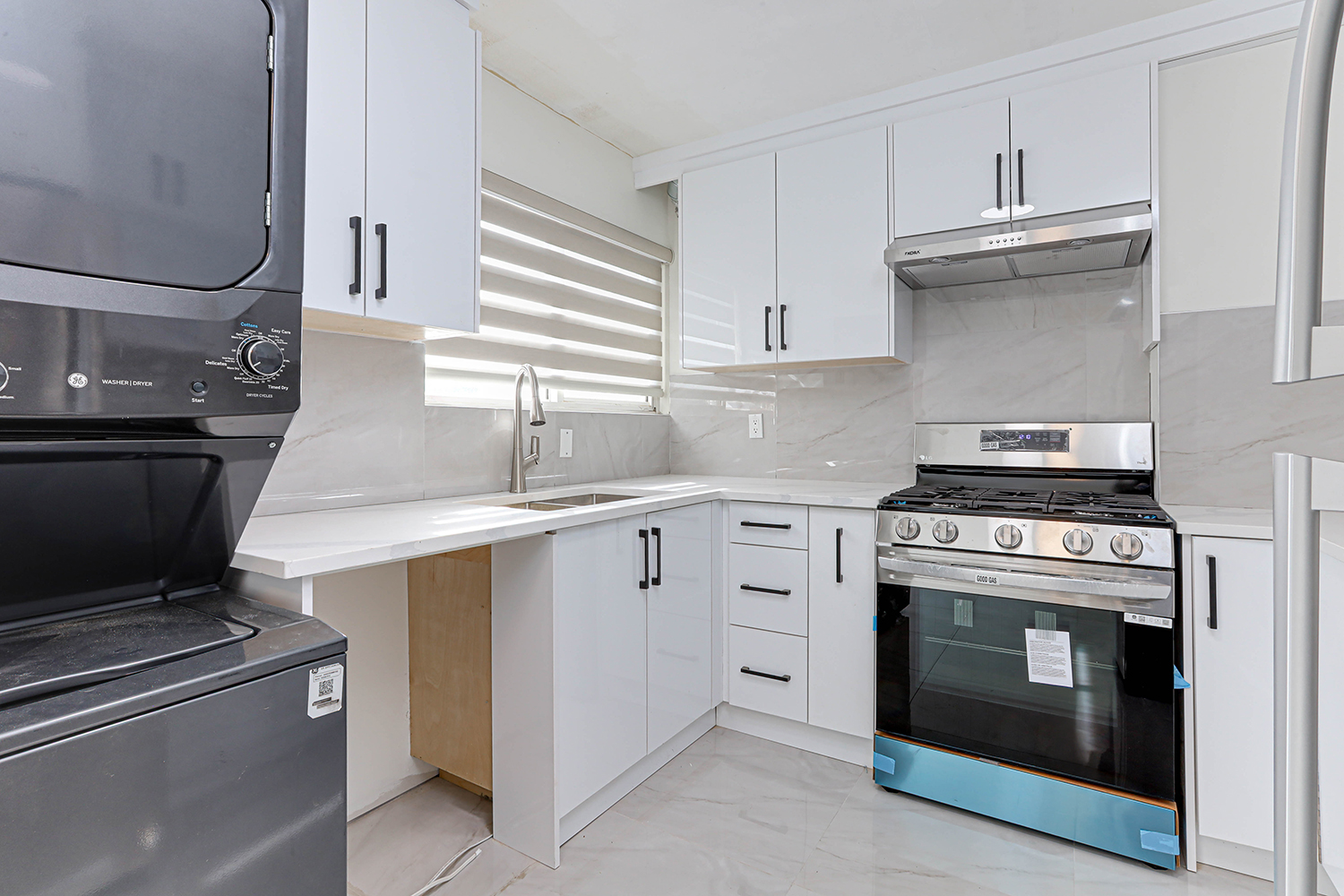 Property photo 111
