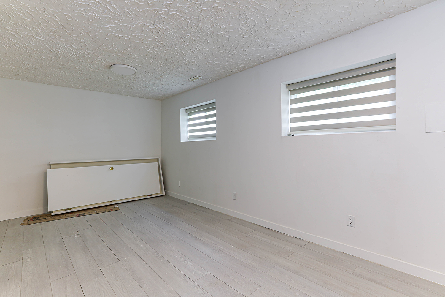 Property photo 123
