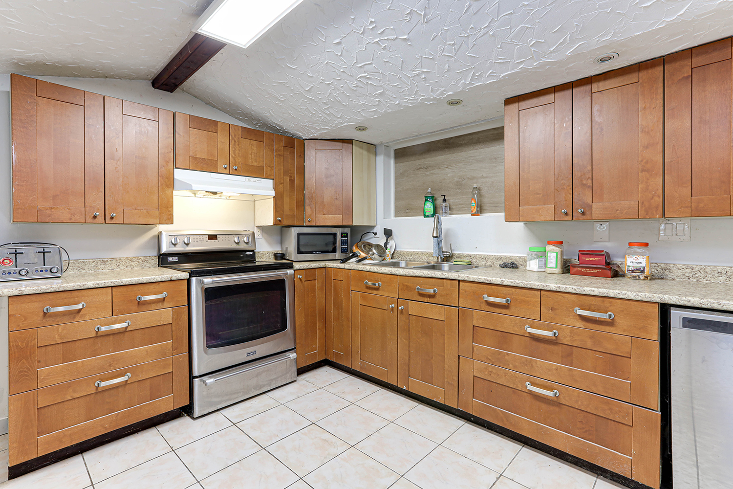 Property photo 136