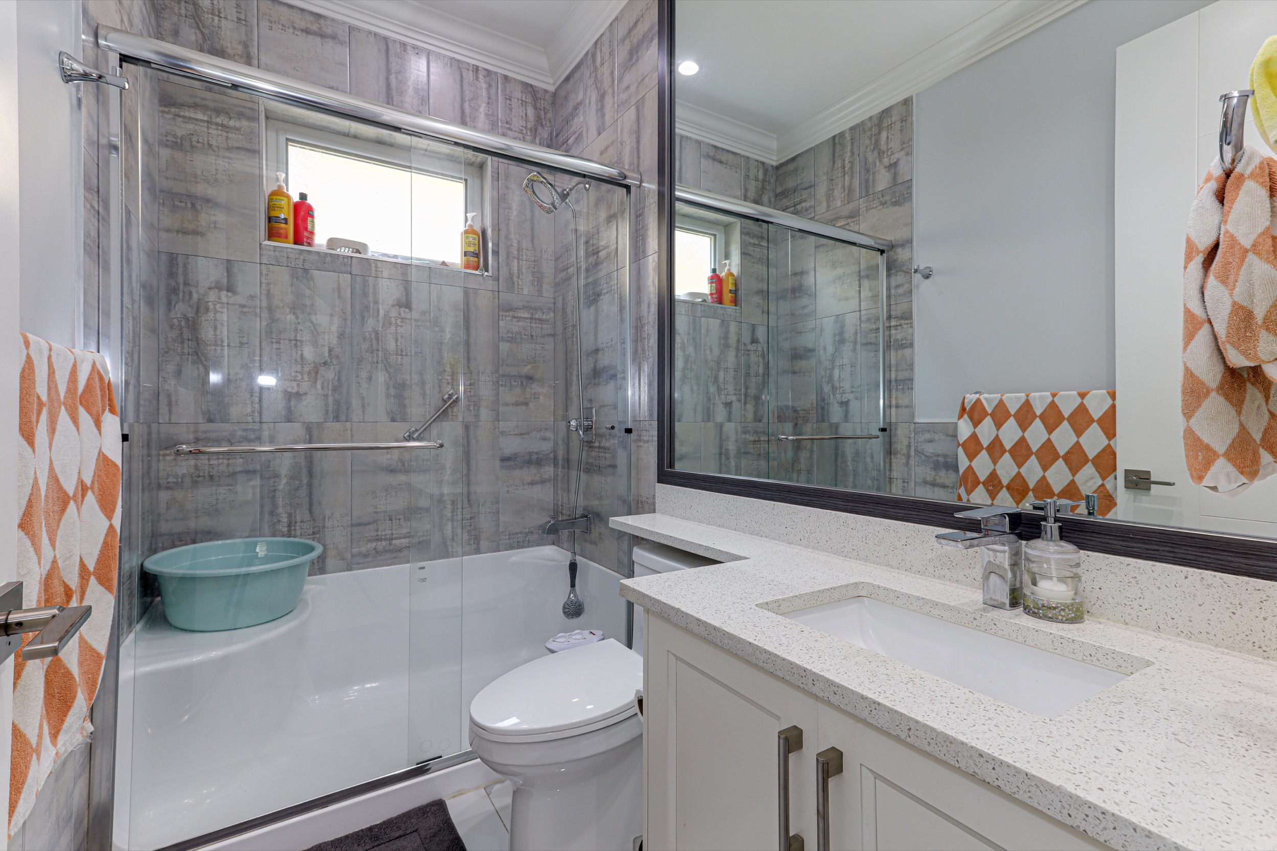 Property photo 123