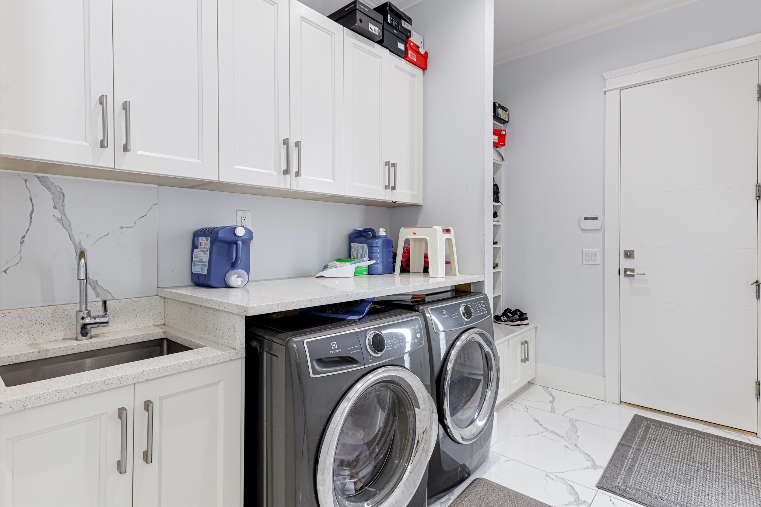 Property photo 126