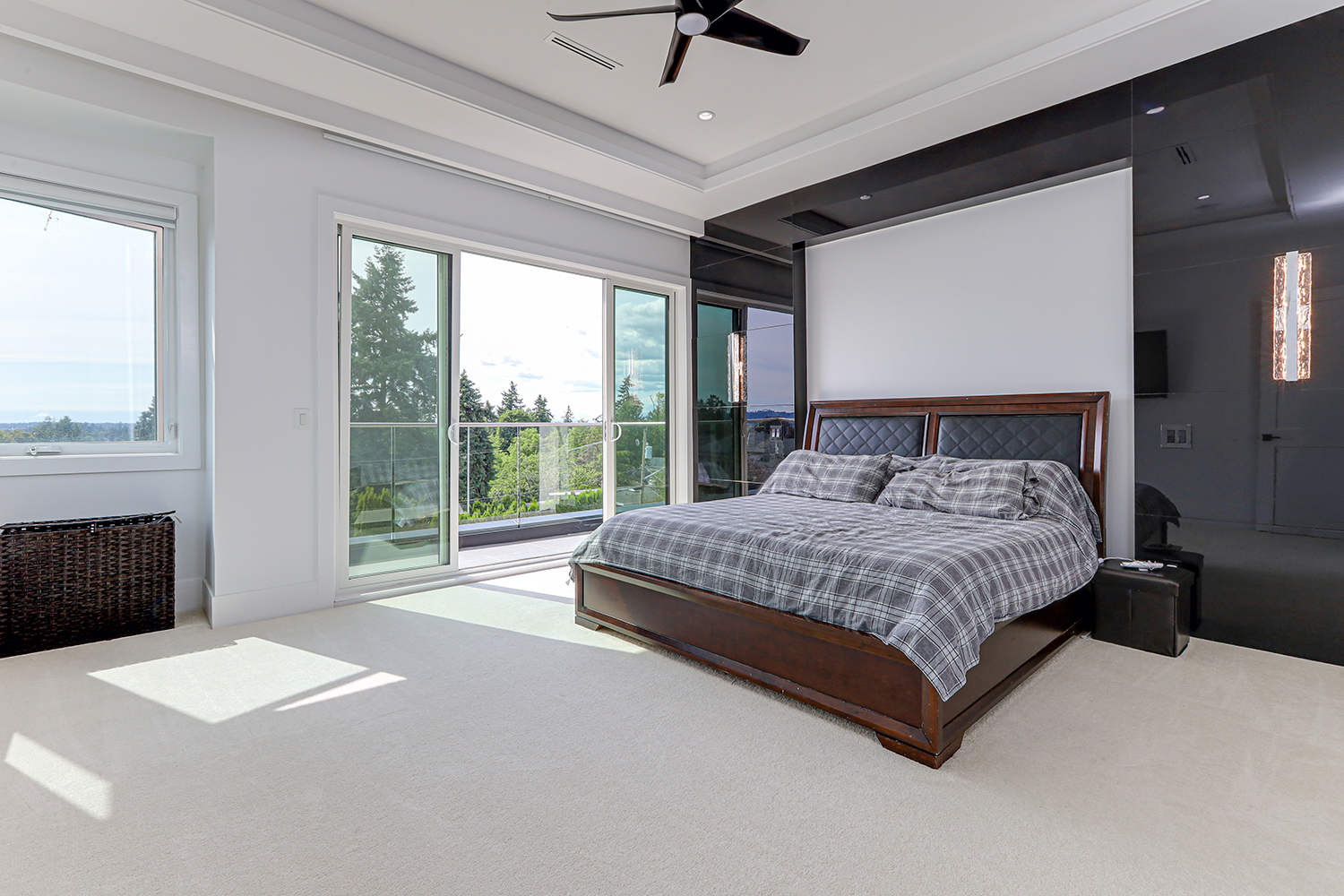 Property photo 136