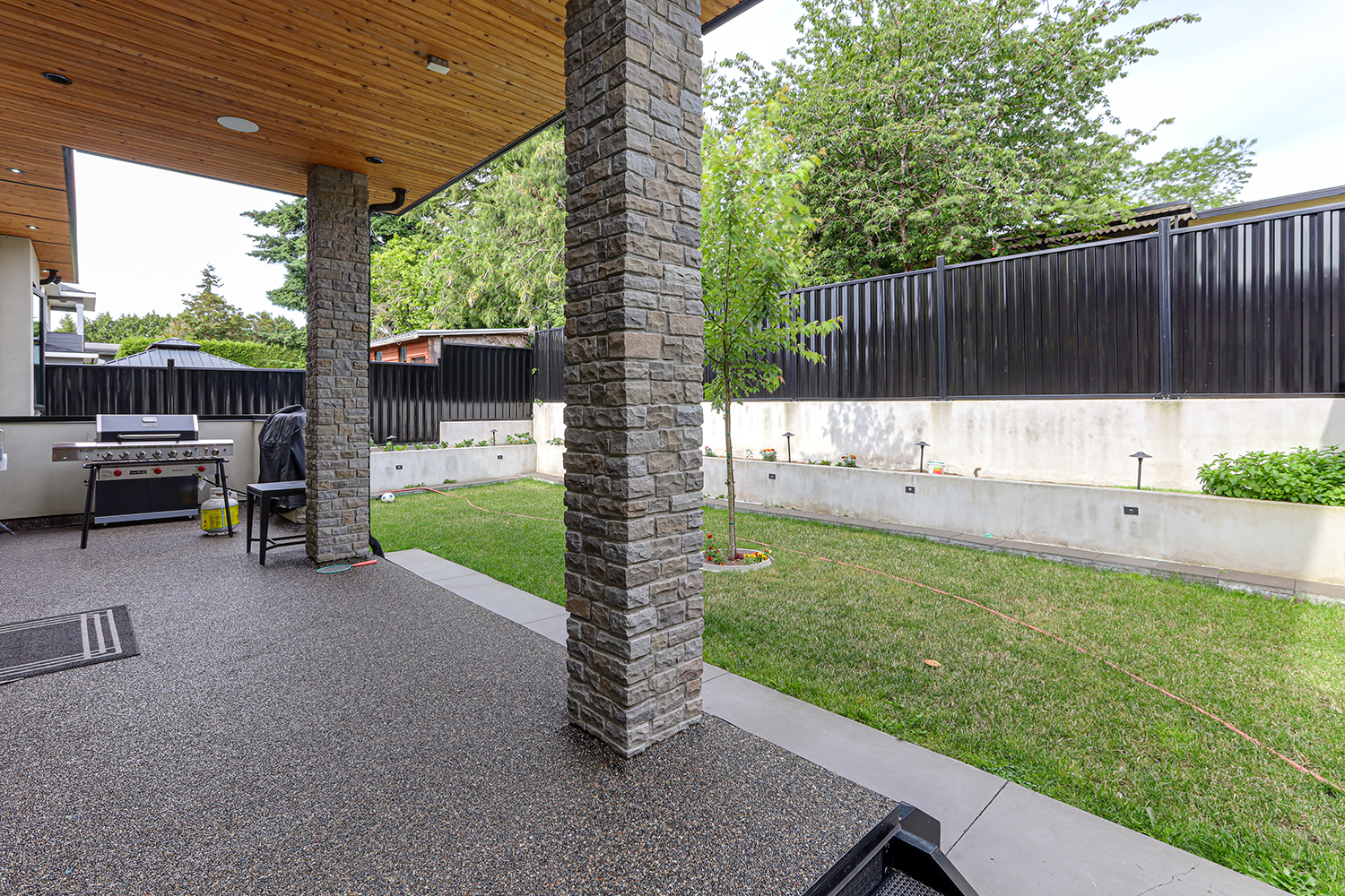 Property photo 176