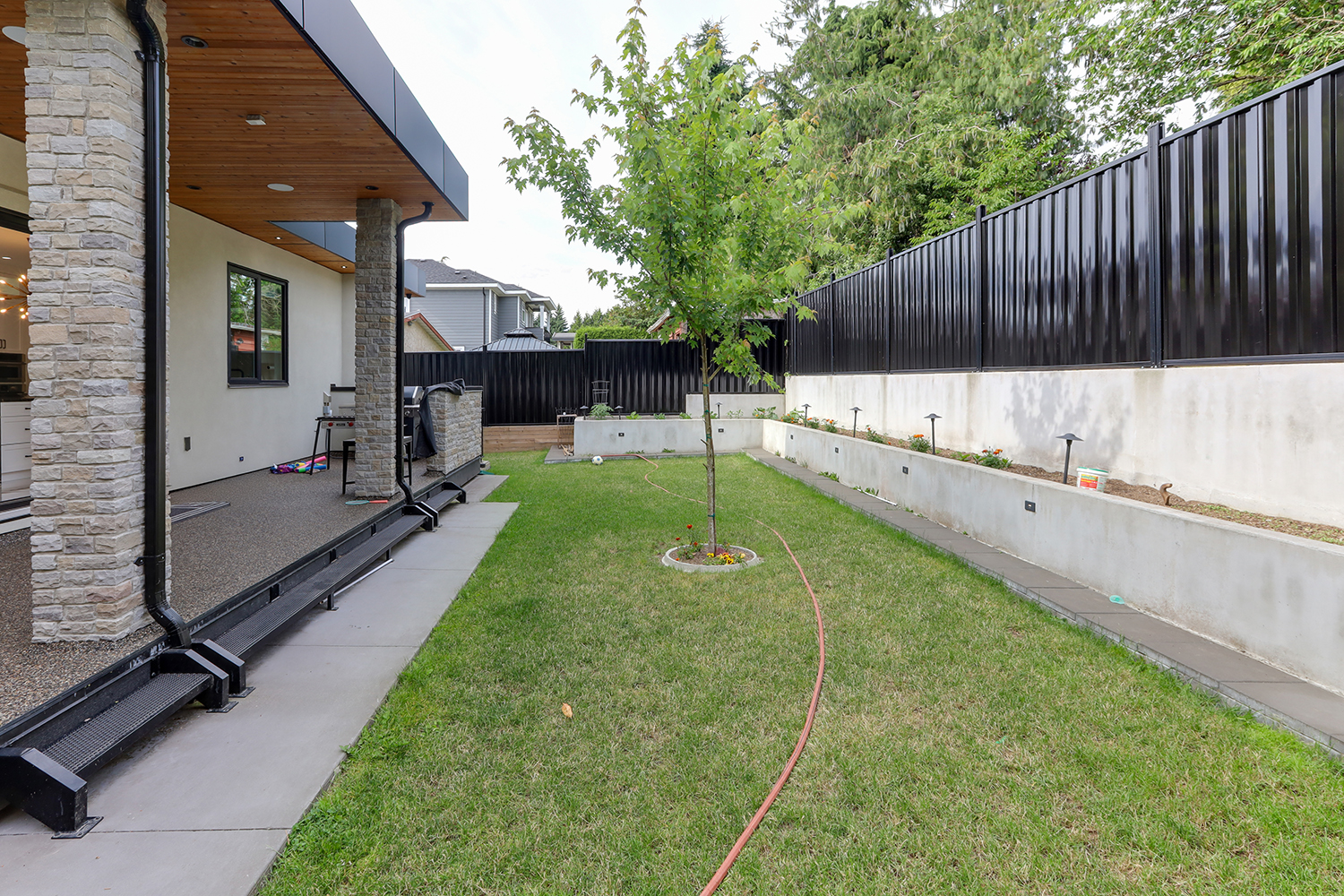Property photo 178