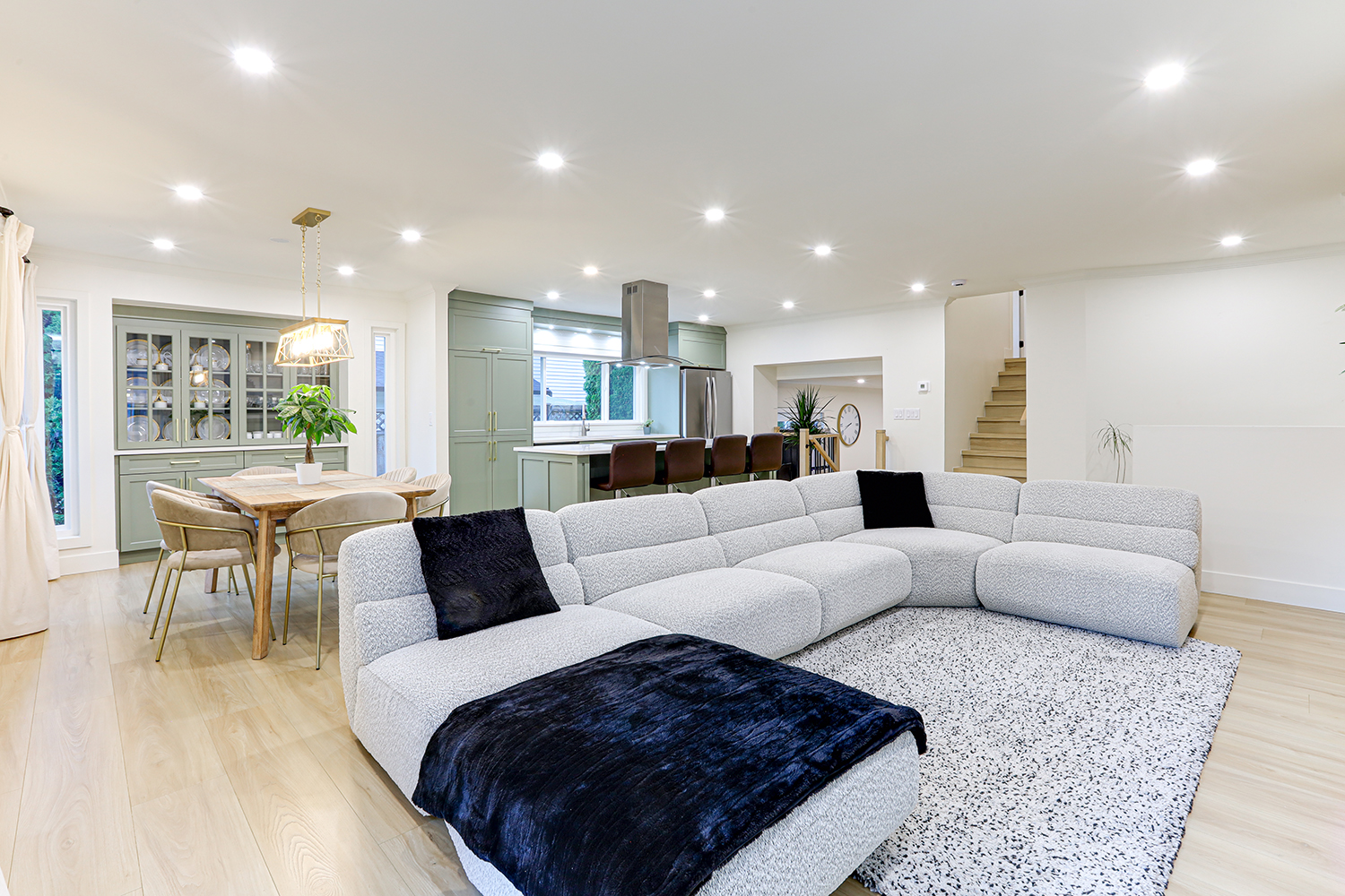 Property photo 114